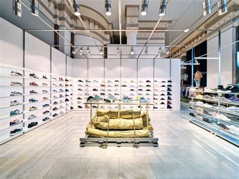 sneaker stores sydney